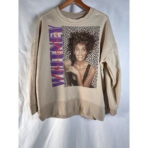 Whitney Houston Graphic Sweatshirt Womens S Oversized Beige Retro Leopard Print